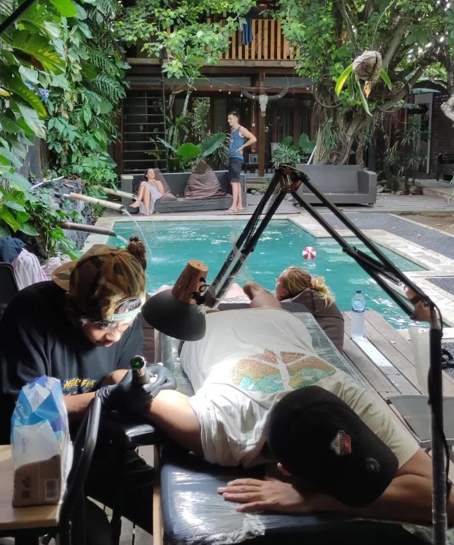 Hostel Da Housetel Kuta
