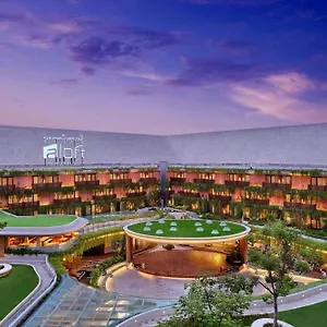 4* Отель Aloft Bali Kuta At Beachwalk
